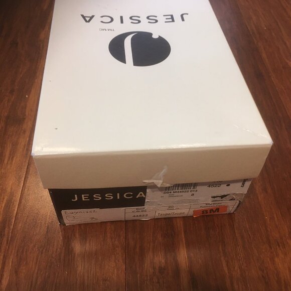 Jessica Brand 8M Taupe Faux- Suede Flats with bow (approx 1.4" heel) - Picture 6 of 8